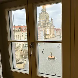 Exklusives Luxusapartment Mit Einmaligem Blick Zur Frauenkirche - Parkplatz Kostenfrei , Dresden Deutschland