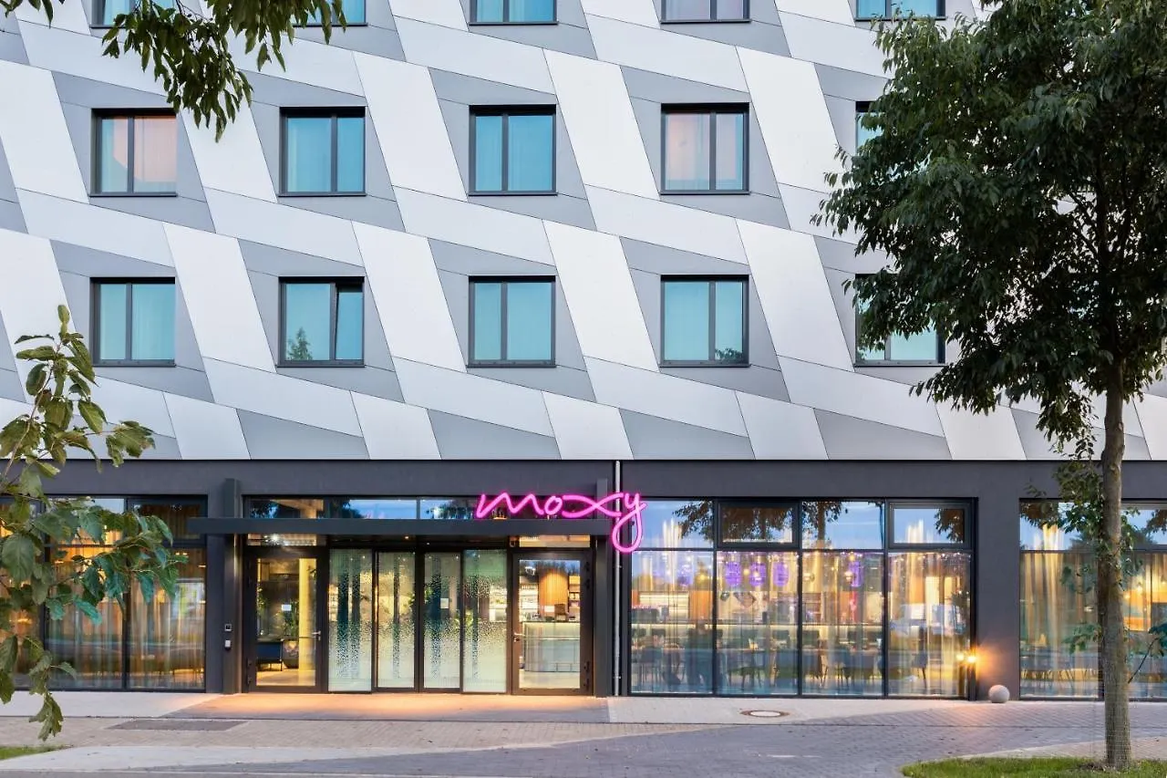 فندق Moxy Berlin Airport شونيفيلد 3*,  ألمانيا
