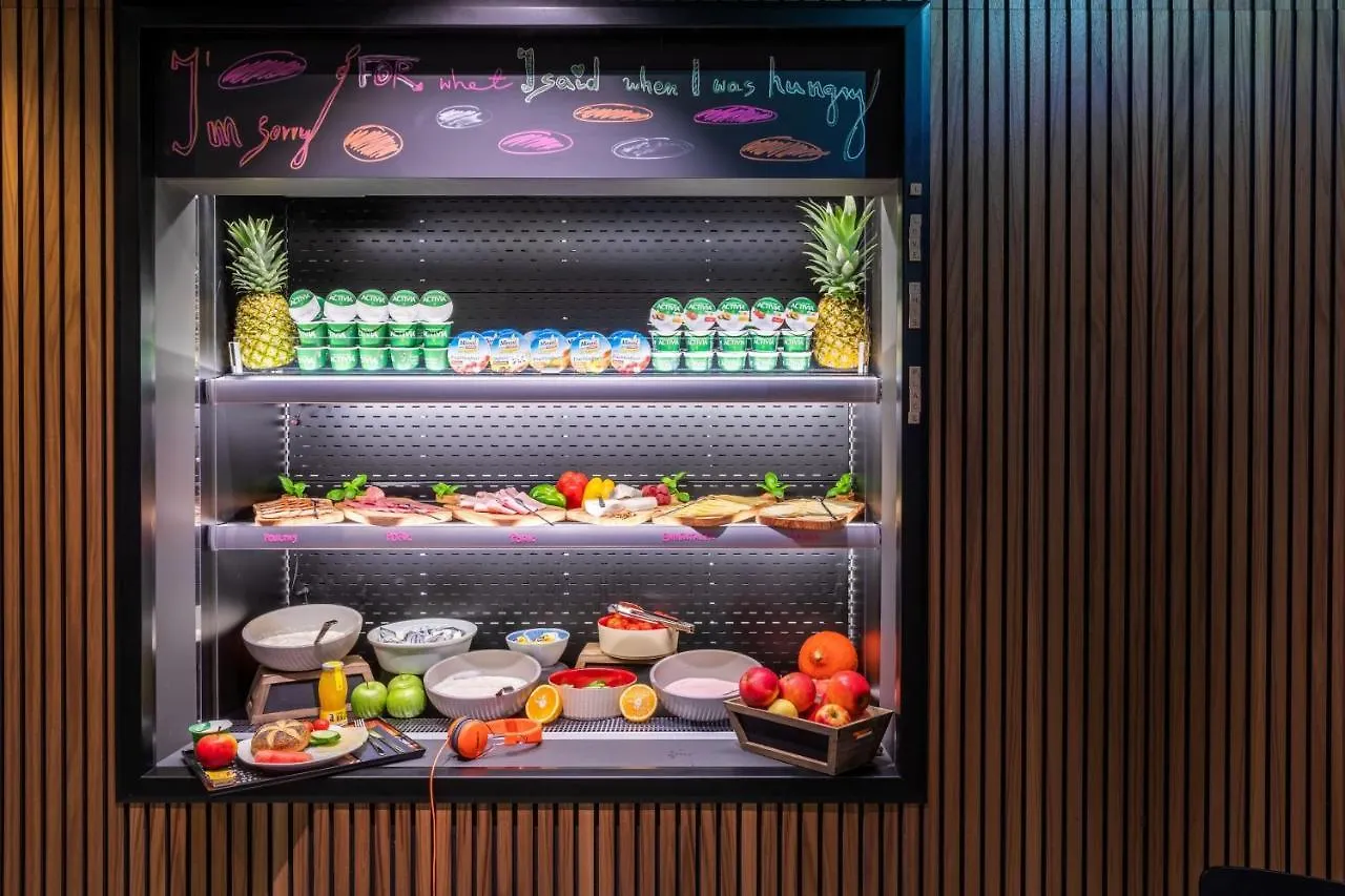 فندق Moxy Berlin Airport شونيفيلد 3*,