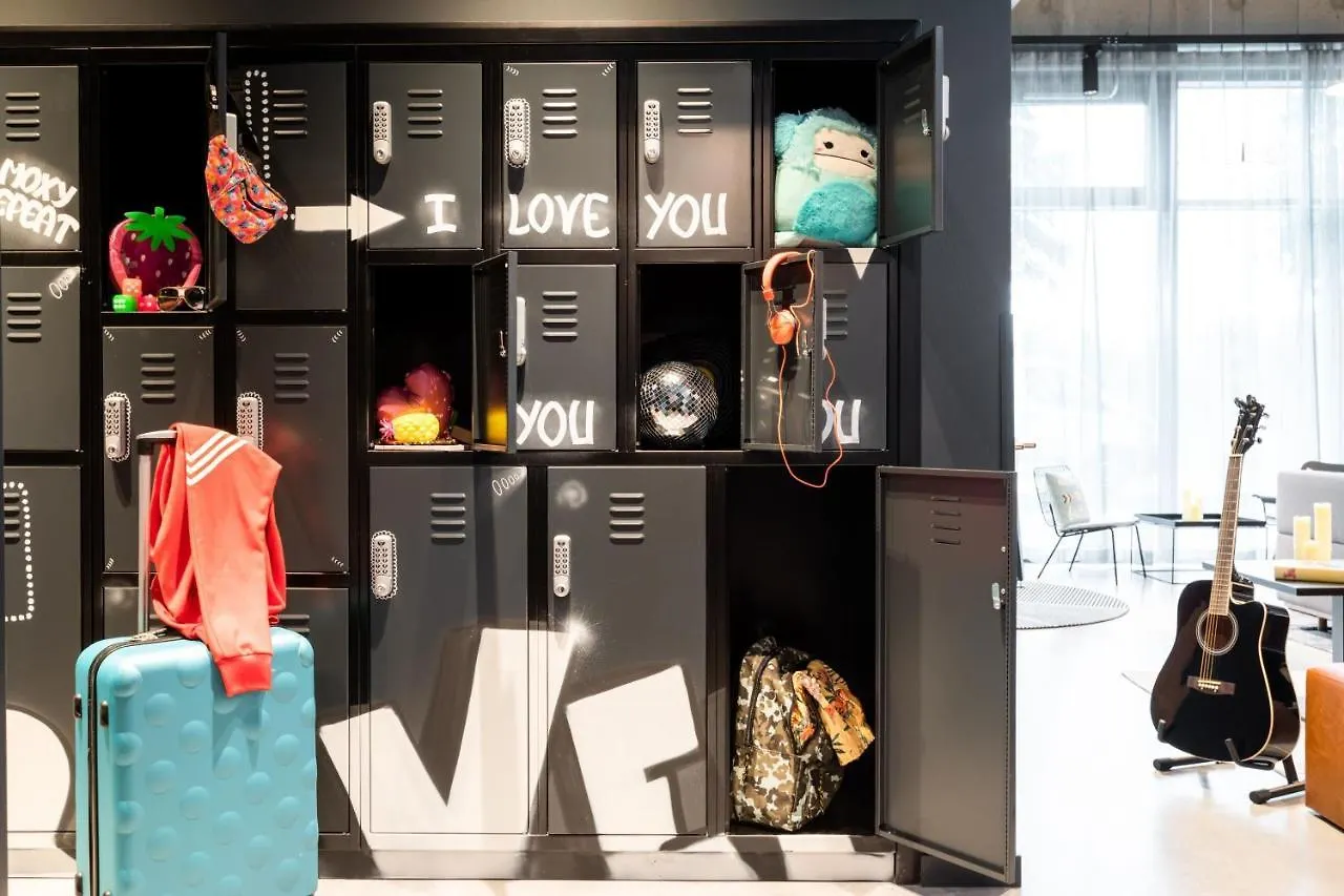 فندق Moxy Berlin Airport شونيفيلد