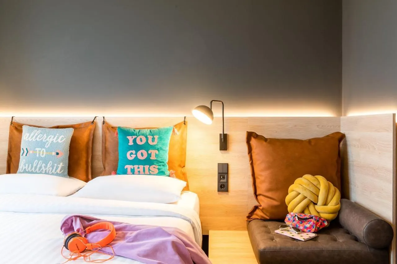 فندق Moxy Berlin Airport شونيفيلد